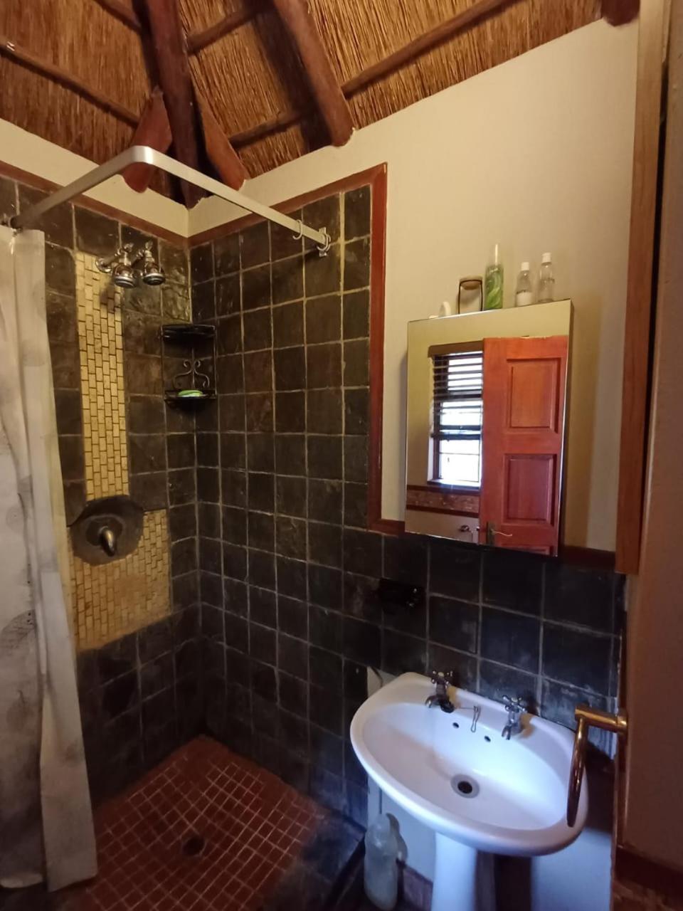 Adorable Unique Guest House - African Bush Feel Kalkheuvel Zewnętrze zdjęcie